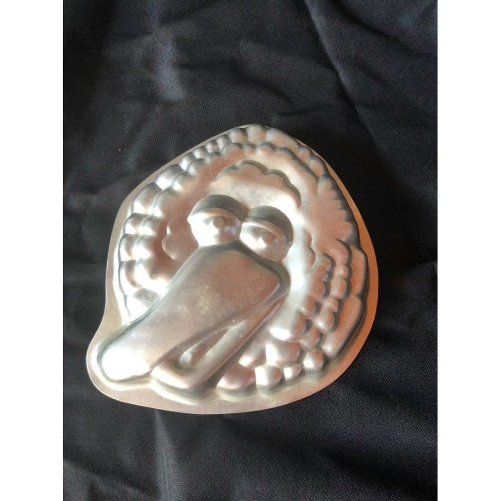 Vintage wilton big bird sesame street cake pan